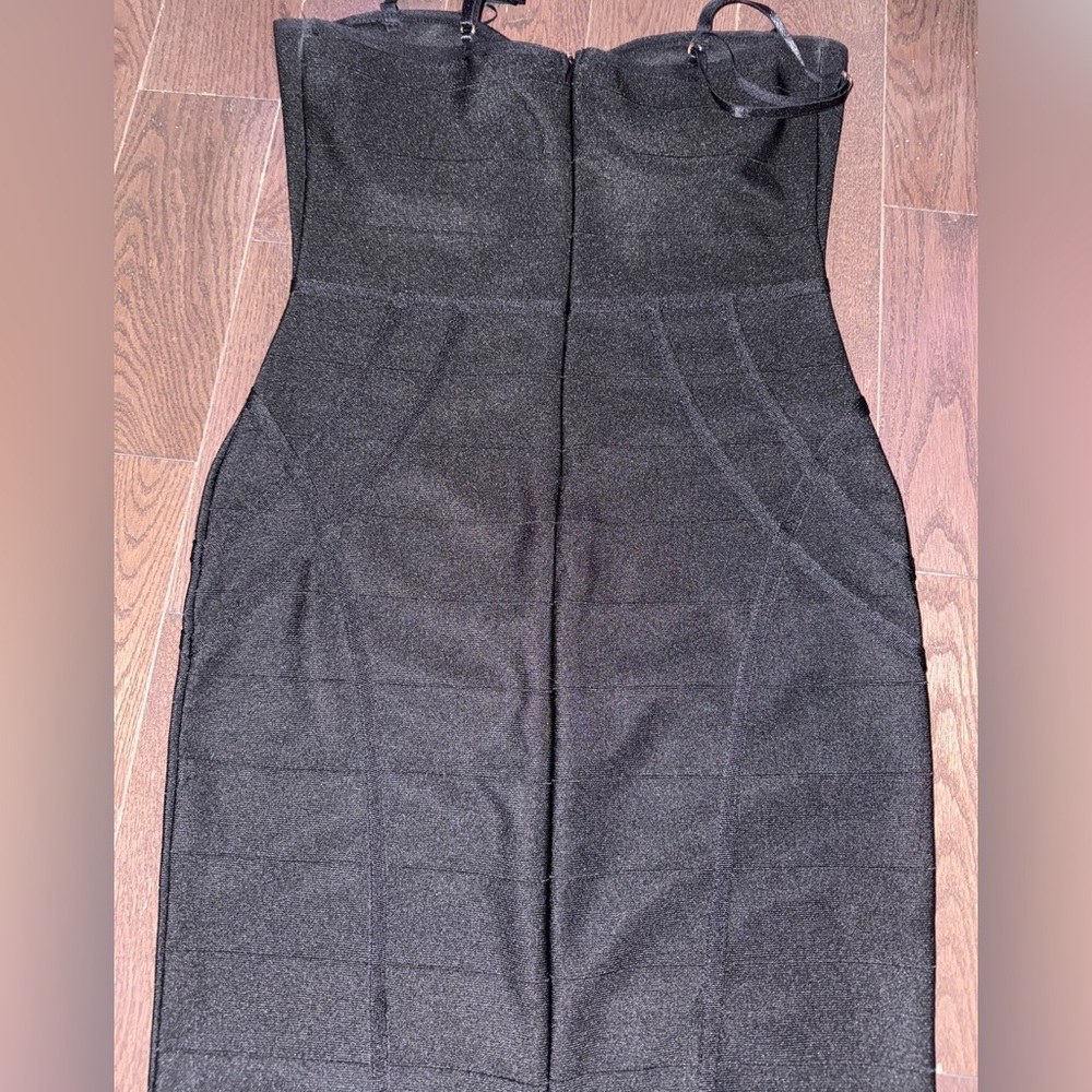 Haute Monde Classic Black Dress - Picture 2 of 3